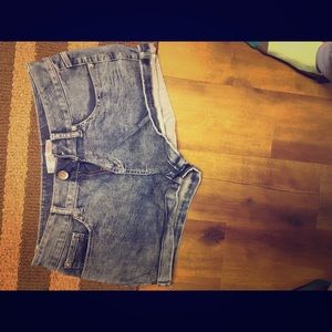 No Boundaries Size 13 shorts